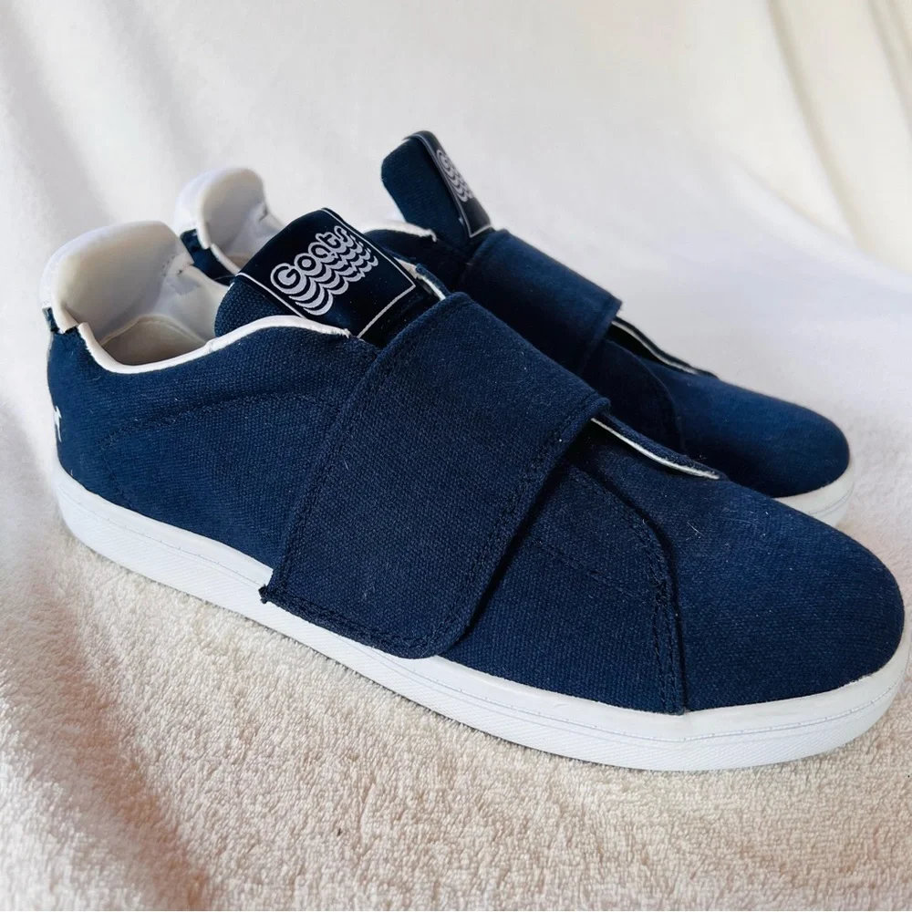 GOATS 573 NAVY BLUE CANVAS SNEAKERS ONE STRAP SIZE 8
